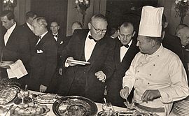 Ludwig Erhard, Bundeskanzler 1963-1966 und hier 1952 Bundesminister für Wirtschaft
