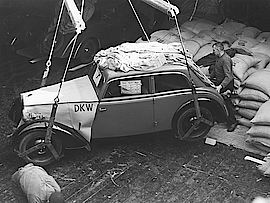 “DKW” para Brasil todavía en el lazo de transporte.